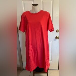 Large Old Navy Scotty Red Vintage Crew-Neck Mini Short Sleeve T-Shirt Dress.